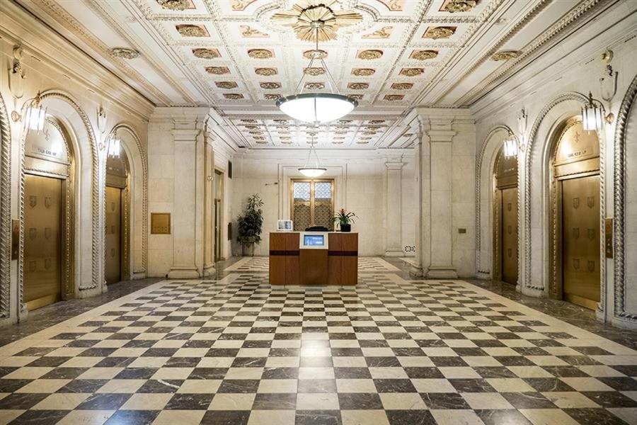 Aparthotel Bridgestreet At The Leader Building à Cleveland Extérieur photo
